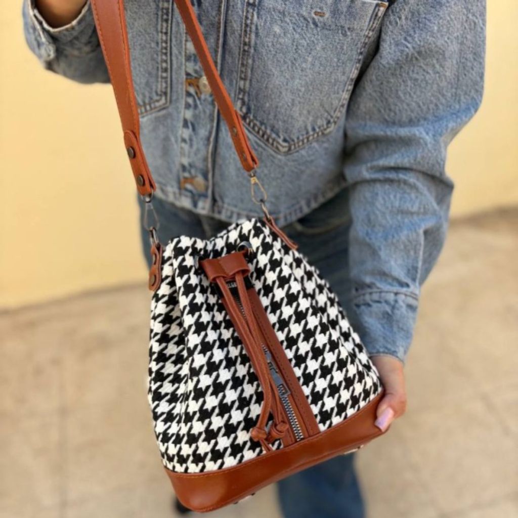 قیمت کیف دوشی اسپرت زنانه و دخترانه مدل مانیزا