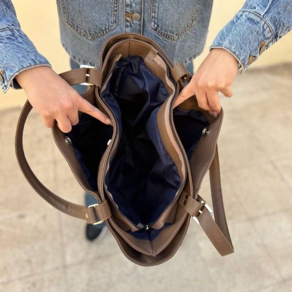 کیف دوشی چرمی جادار زنانه و دخترانه مدل پاناز