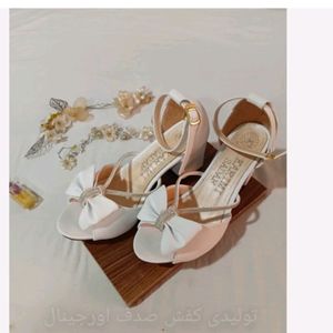 مشخصات کفش زنانه مجلسی مدل ستایش