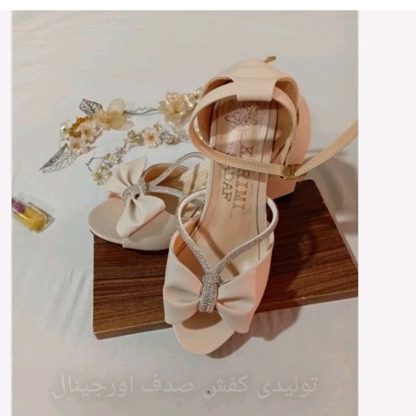 کفش زنانه مجلسی مدل ستایش