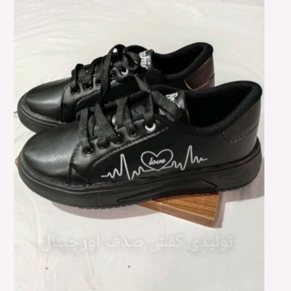 کفش اسپرت زنانه طرح ضربان