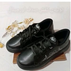 فروش اینترنتی کفش اسپرت زنانه طرح ضربان