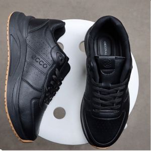 خرید انلاین کفش ورزشی مردانه مدل ecco