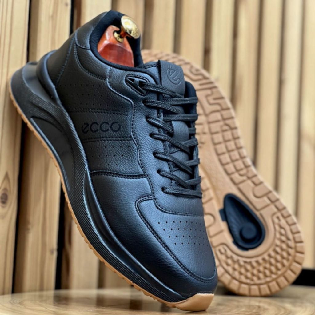 خرید اینترنتی کفش ورزشی مردانه مدل ecco
