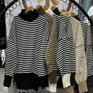 مشخصات بلوز بافت راه راه یقه اسکی زنانه کد 60