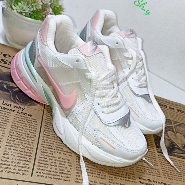 کتونی نایک وی تی کی