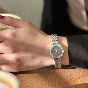 خرید اینترنتی ساعت دور نگین برند اصلی الگانس