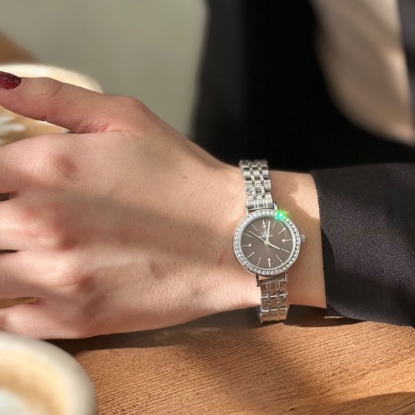 ساعت دور نگین برند اصلی الگانس