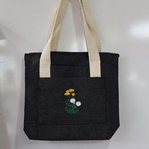 مشخصات کیف دستی زنانه گلدوزی شده