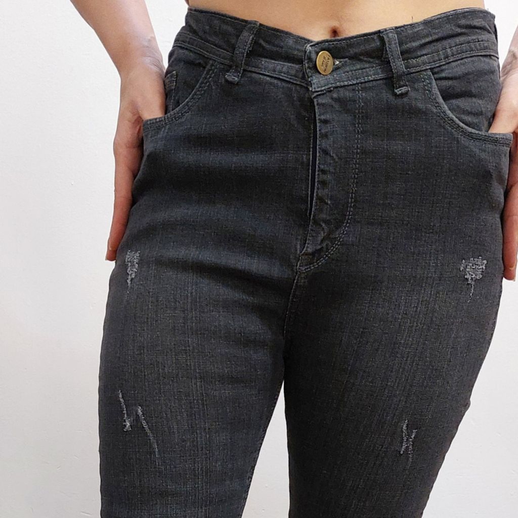 خرید آنلاین شلوار لی زنانه