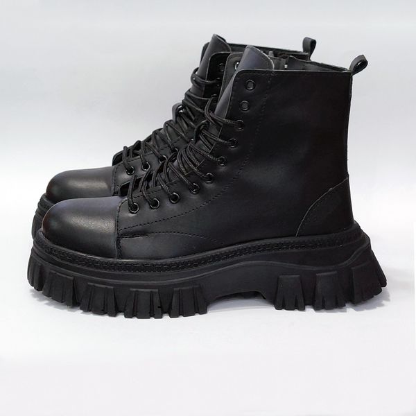 نیم بوت مردانه برشکا طرح دکتر مارتینز