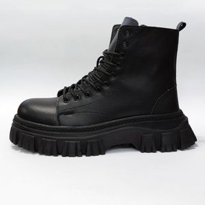 فروش اینترنتی نیم بوت مردانه برشکا طرح دکتر مارتینز