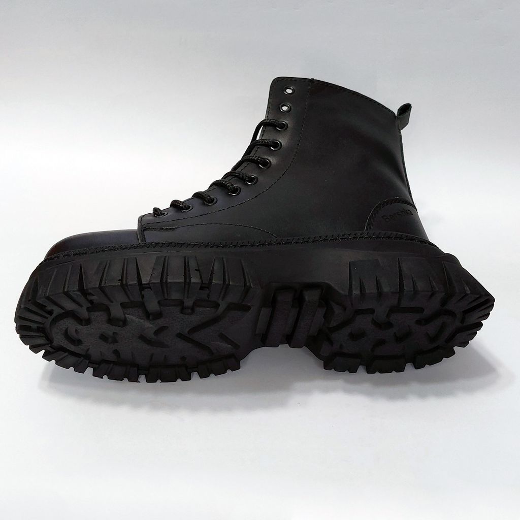 قیمت ارزان نیم بوت مردانه برشکا طرح دکتر مارتینز