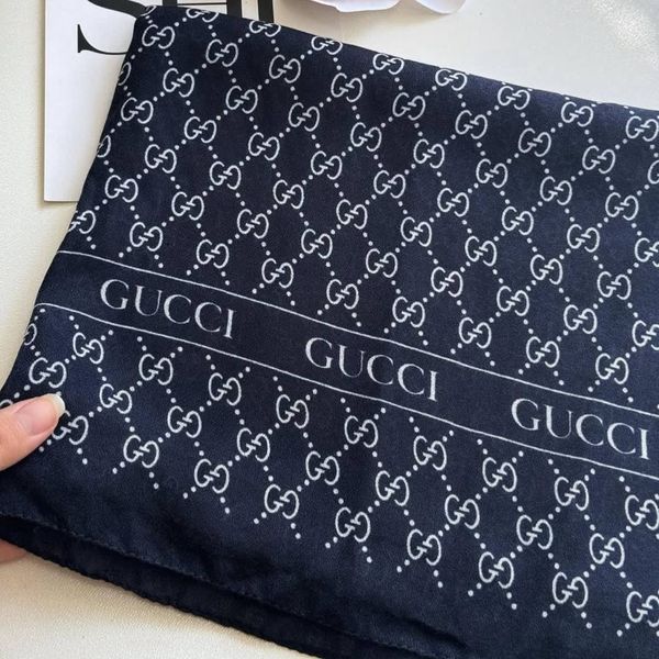 شال نخ چهارفصل