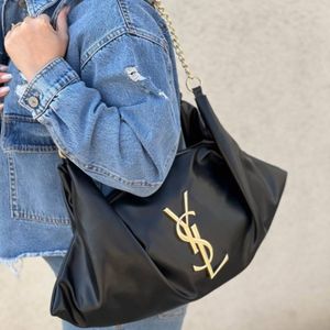 خرید انلاین کیف زنانه و دخترانه دوشی مدل ویرانان