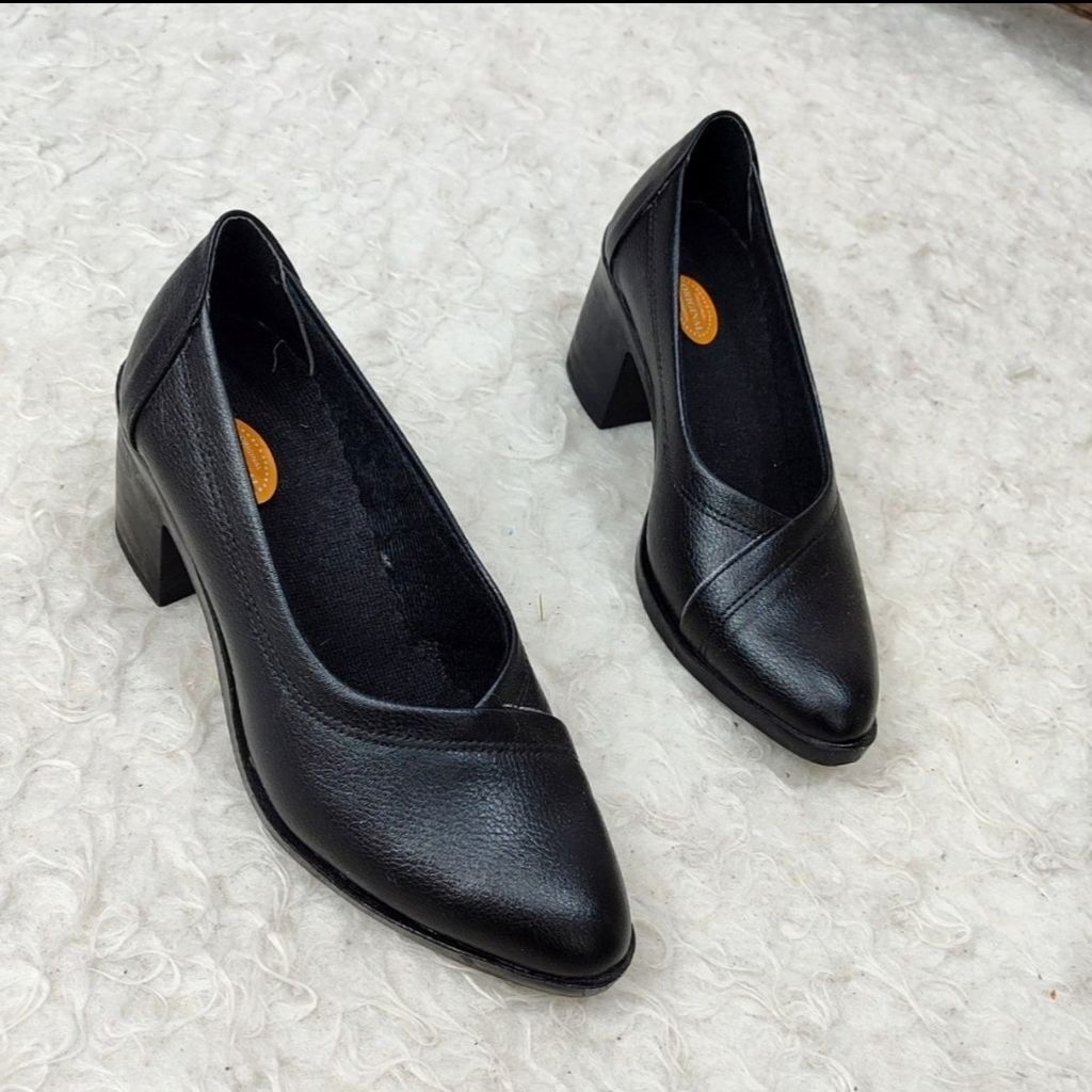 خرید اینترنتی کفش زنانه اداری پاخور عالی پاشنه 7 سانت پیو نرم سبک شرکتی