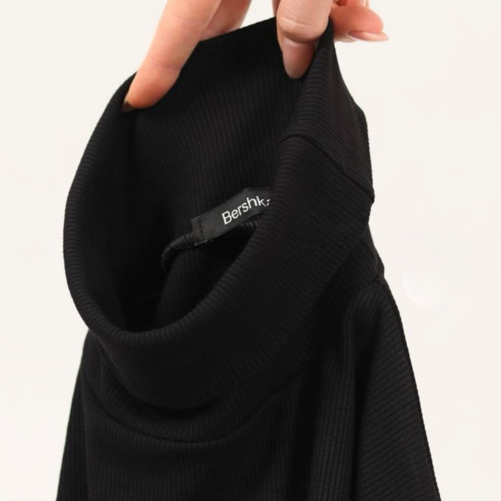 مشخصات بلوز یقه اسکی برشکا