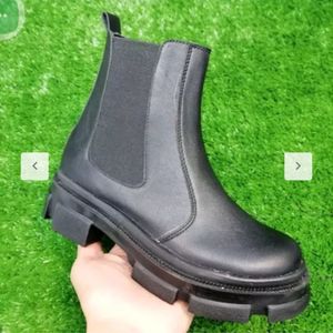 خرید آنلاین نیم بوت زنانه بغل کش ،بوت زنانه بغل کش ترند و جدید