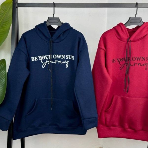 هودی پشت پروانه