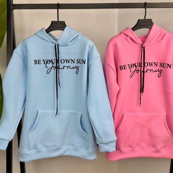 هودی پشت پروانه