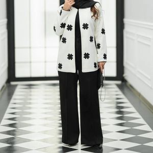 خرید اینترنتی کت شلوار تیکا نورا