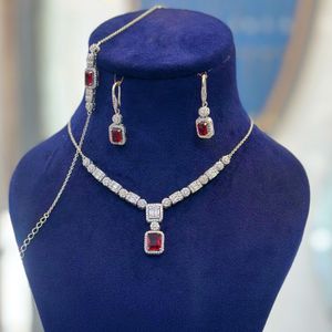 سرویس نقره وارداتی نگین قرمز