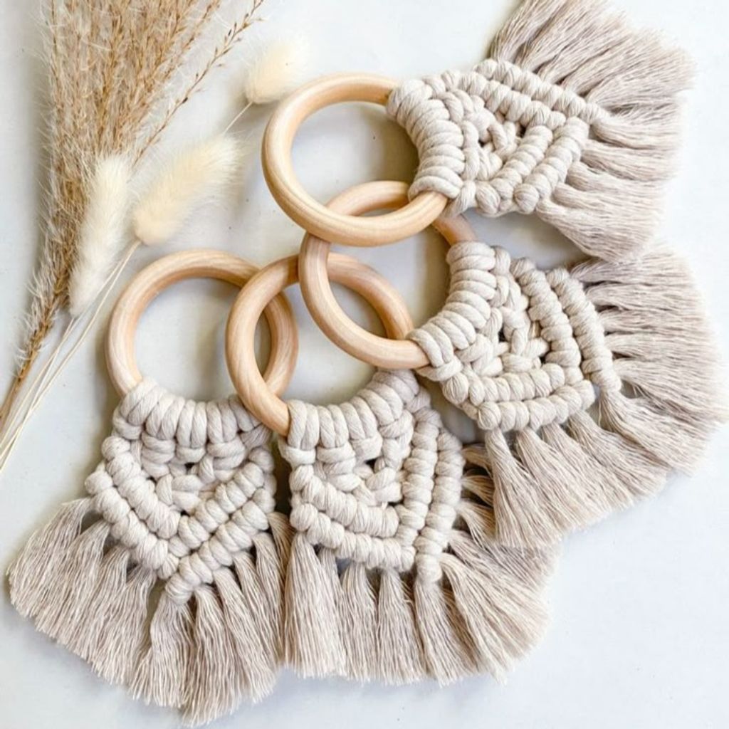 فروش اینترنتی پک 4 عددی دیزاین دستمال میز مکرومه