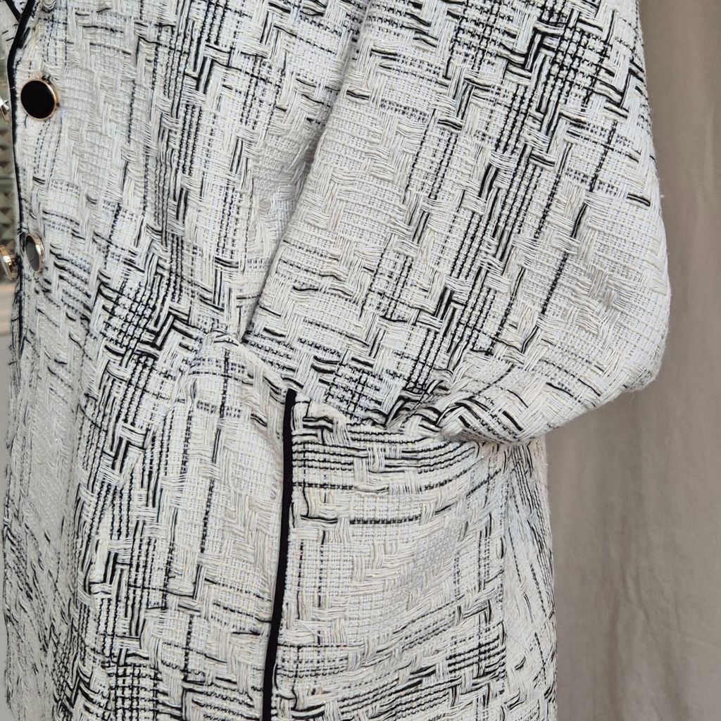 قیمت ارزان کت زنانه پاییزه زمستانی زمستونی سفید مشکی