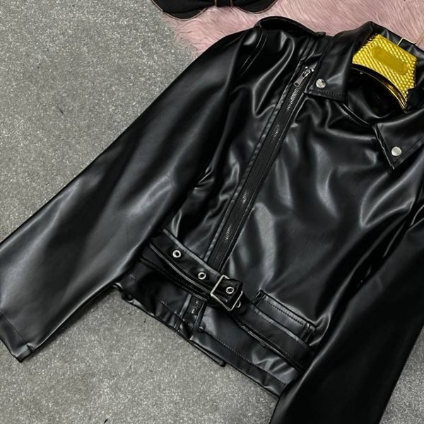 کت چرم زنانه