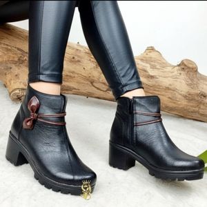 فروش اینترنتی نیم بوت اداری دانشجویی عالی سایز36 تا 41 زیره پیو شرکتی پاخور عالی