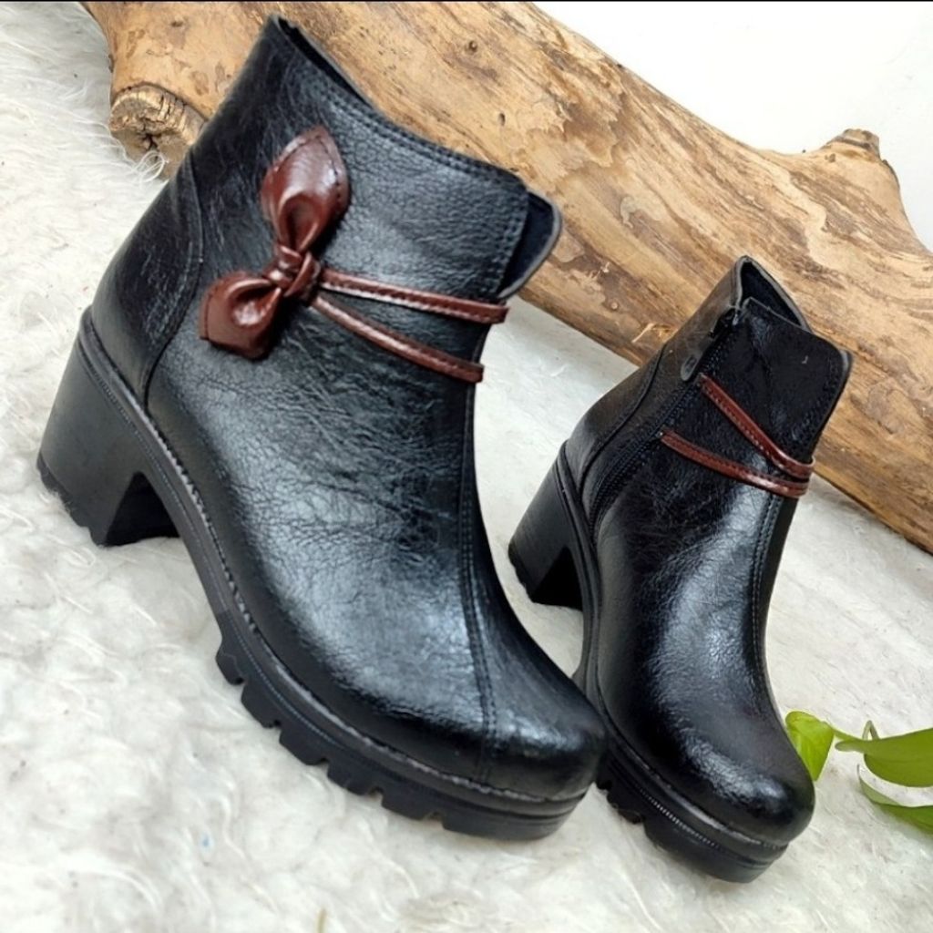 قیمت ارزان نیم بوت اداری دانشجویی عالی سایز36 تا 41 زیره پیو شرکتی پاخور عالی