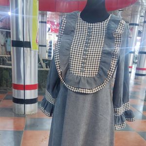 مشخصات پیراهن زنانه مخمل کبریتی پاییزه