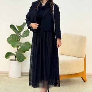 سه تیکه رستا نورا