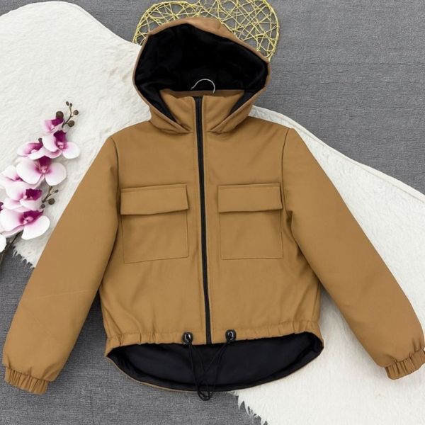 کاپشن باکسی نورا