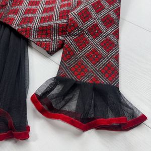 فروش اینترنتی کت ودامن مجلسی طرح گل بانو