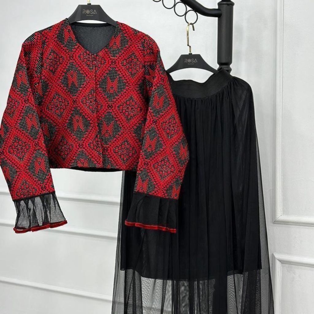 خرید انلاین کت ودامن مجلسی طرح گل بانو