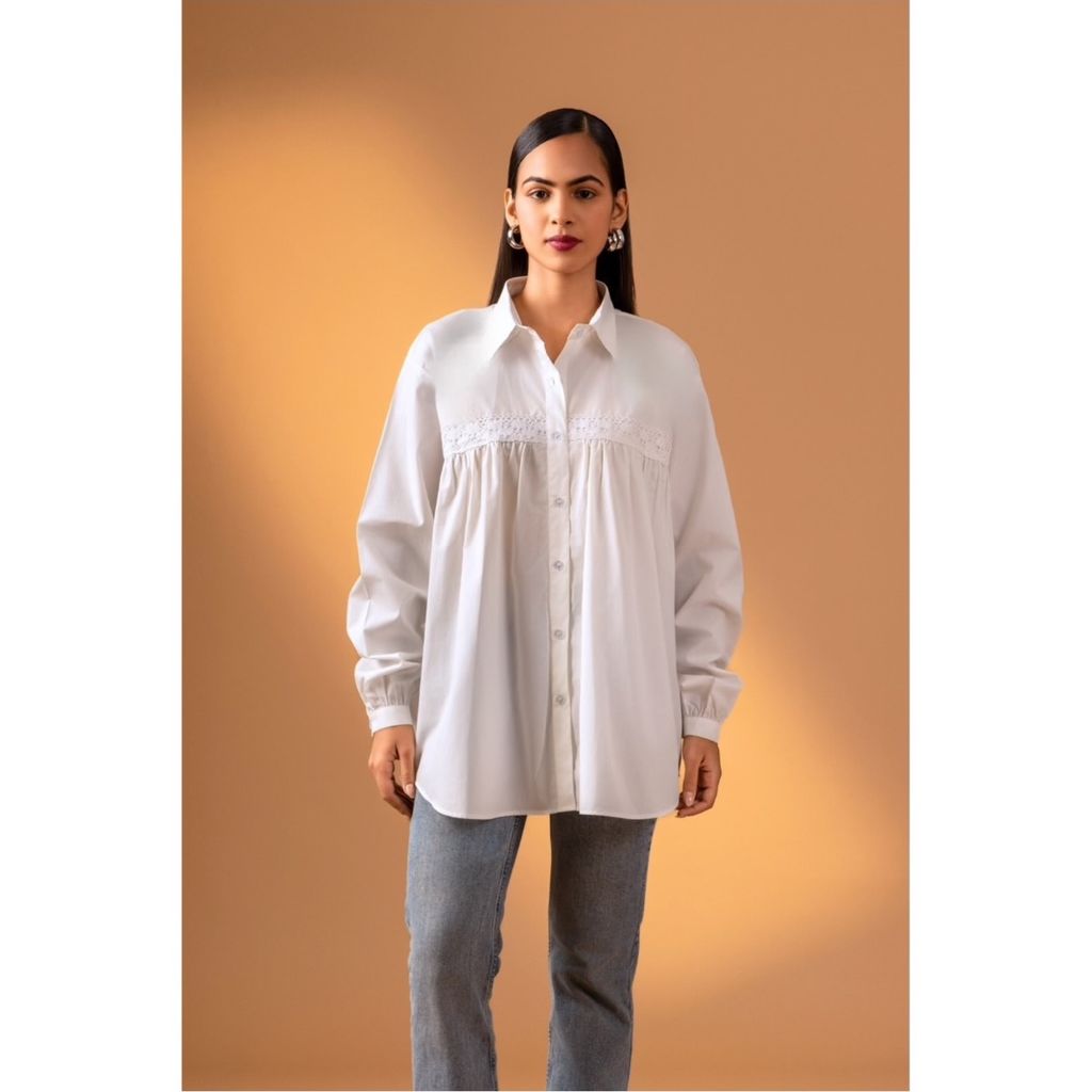 فروش اینترنتی شومیز پوپلین مغزی دوزی اورسایز زنانه KOMAR