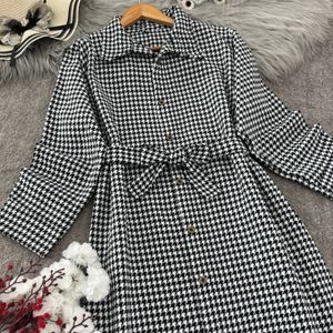 خرید اینترنتی مانتو بلند زنانه  طرح ریحانه