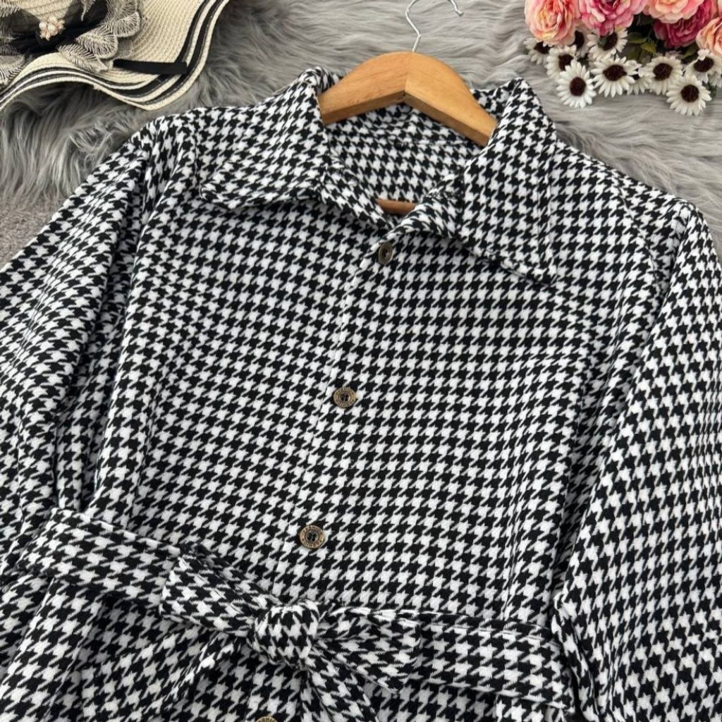 فروش اینترنتی مانتو بلند زنانه  طرح ریحانه