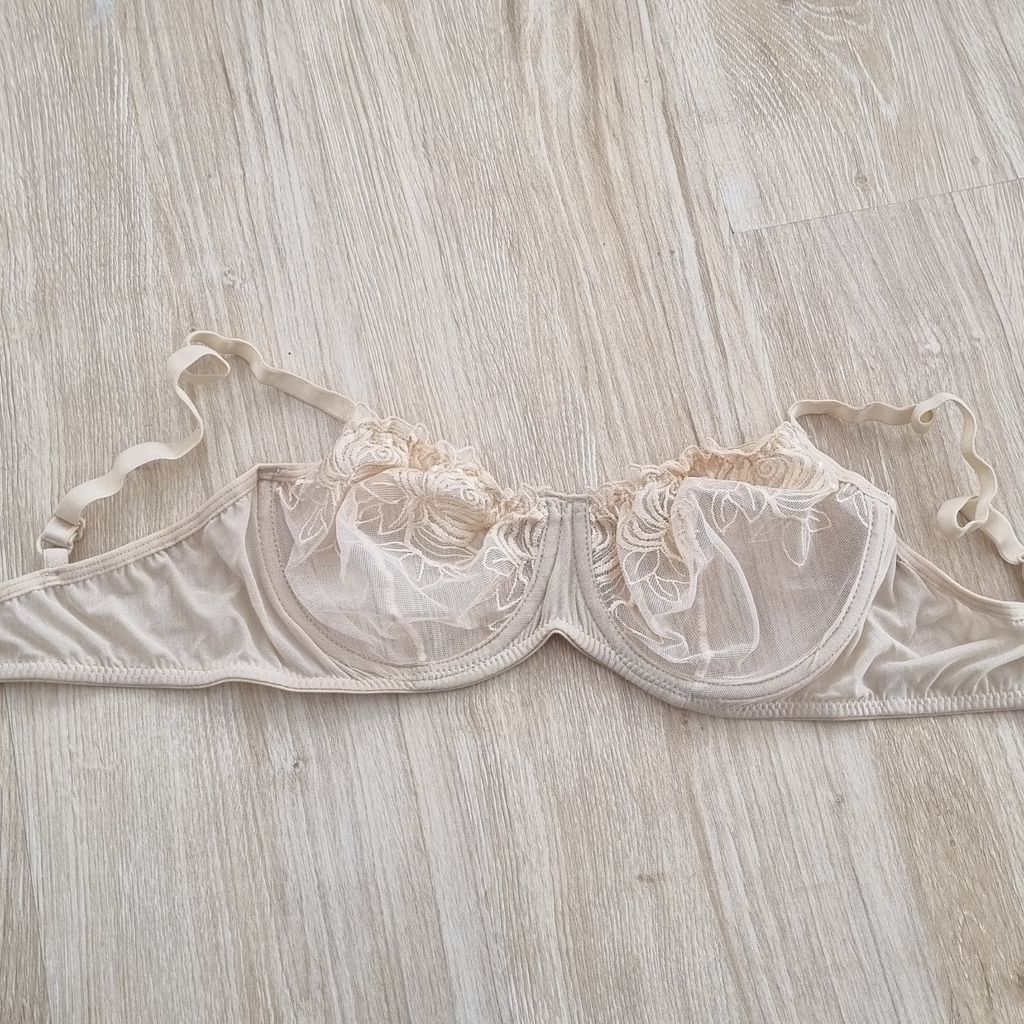 مشخصات سوتین زیرفنردار گیپور رنگی با فنر مقاوم و بند قابل تنظیم