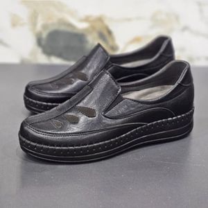 خرید انلاین کفش زنانه طبی یلدا دور دوخت (همراه با کفی طبی و خارپاشنه )