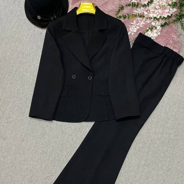 کت شلوار بهاران