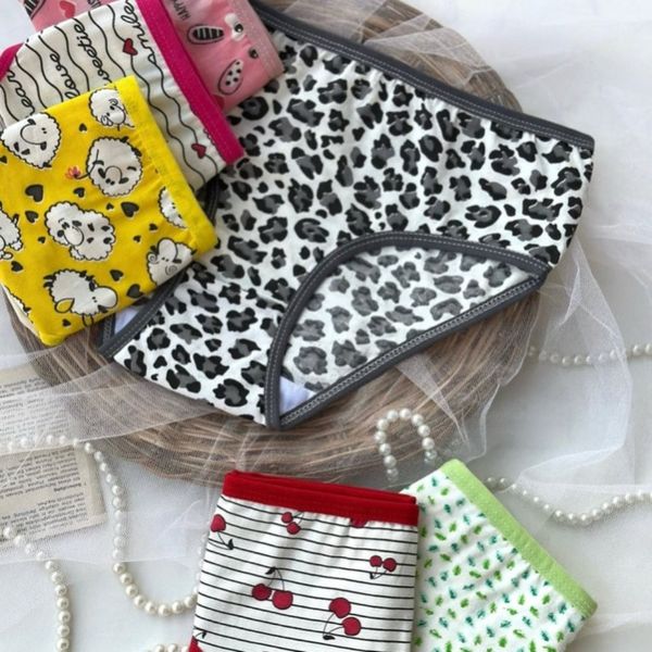 پک شورت نخی زنانه