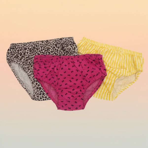 پک شورت نخی زنانه