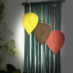 فروش اینترنتی دیوارکوب سه برگ مکرومه بافی با ریسه ارت بیوتی