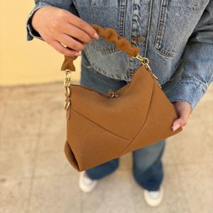 فروش اینترنتی کیف اسپرت زنانه و دخترانه ماهرون پروانه