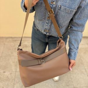 خرید انلاین کیف دوشی چرمی دخترانه و زنانه مدل سیشل