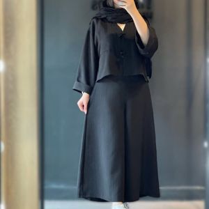 فروش اینترنتی ست کراپ و شلوار دامنی ترند و جذاب آذین