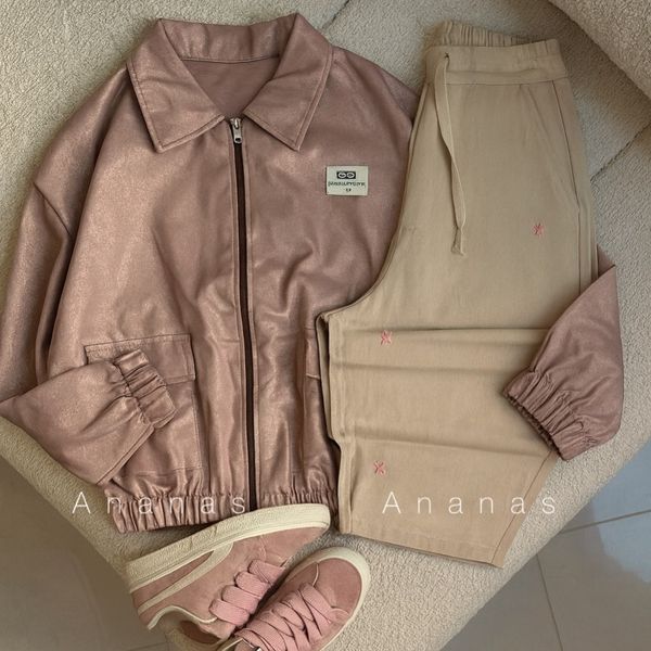 بامبر جکت استیکر آنا