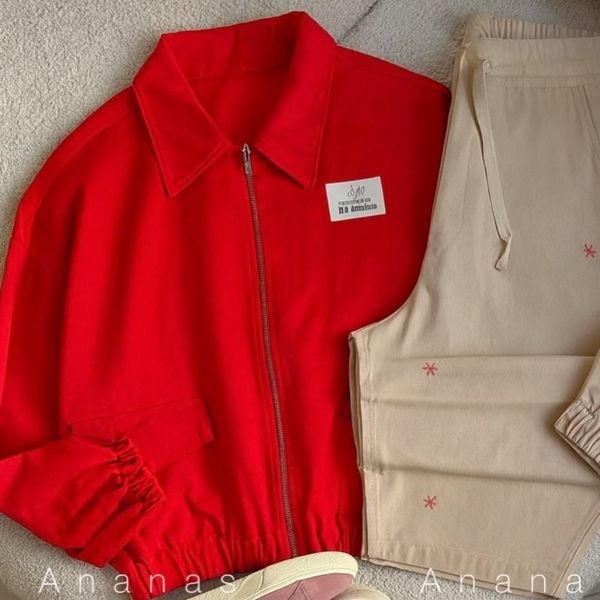 بامبر جکت استیکر آنا